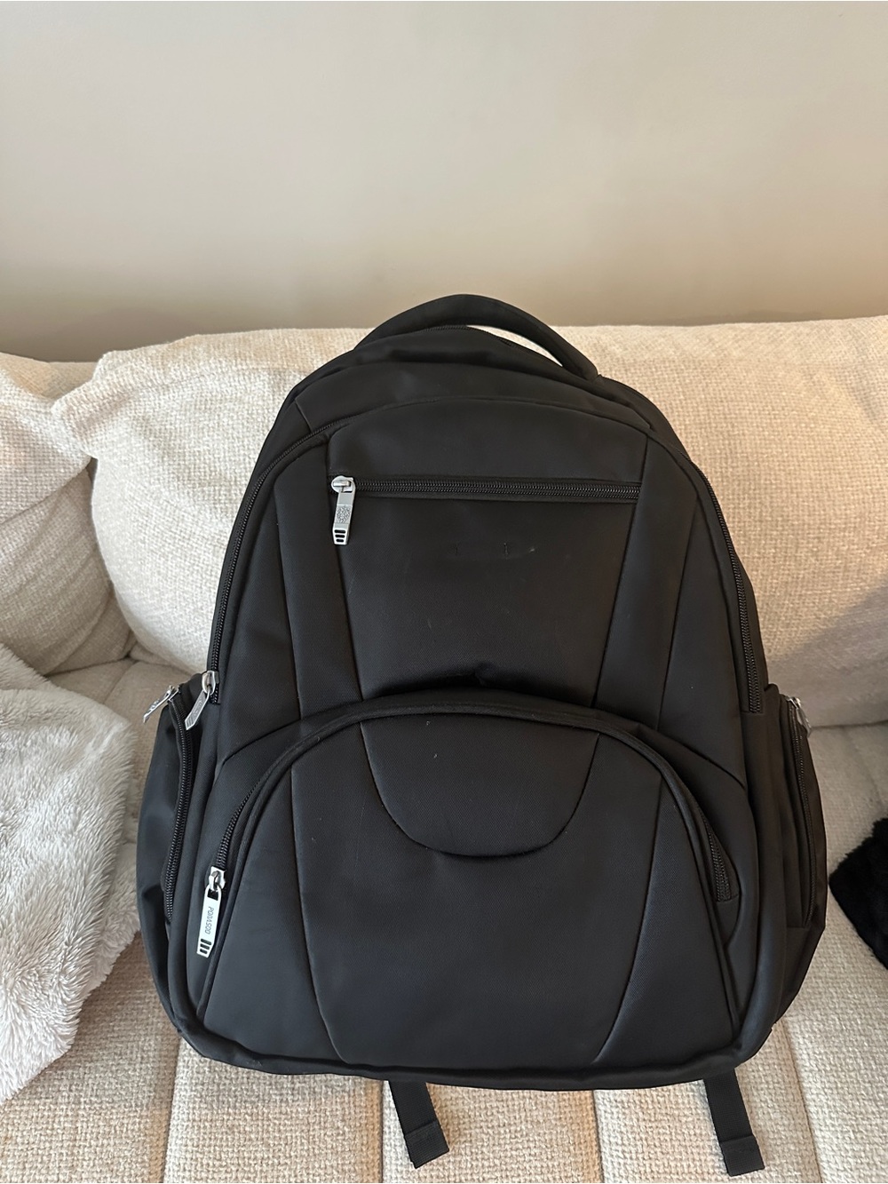 Black Men's Backpack - Sleek Everyday Commuter Bag